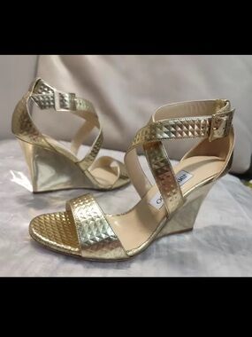 Jimmy Choo NWOT Gold Textured Crisscross Strap Heels
